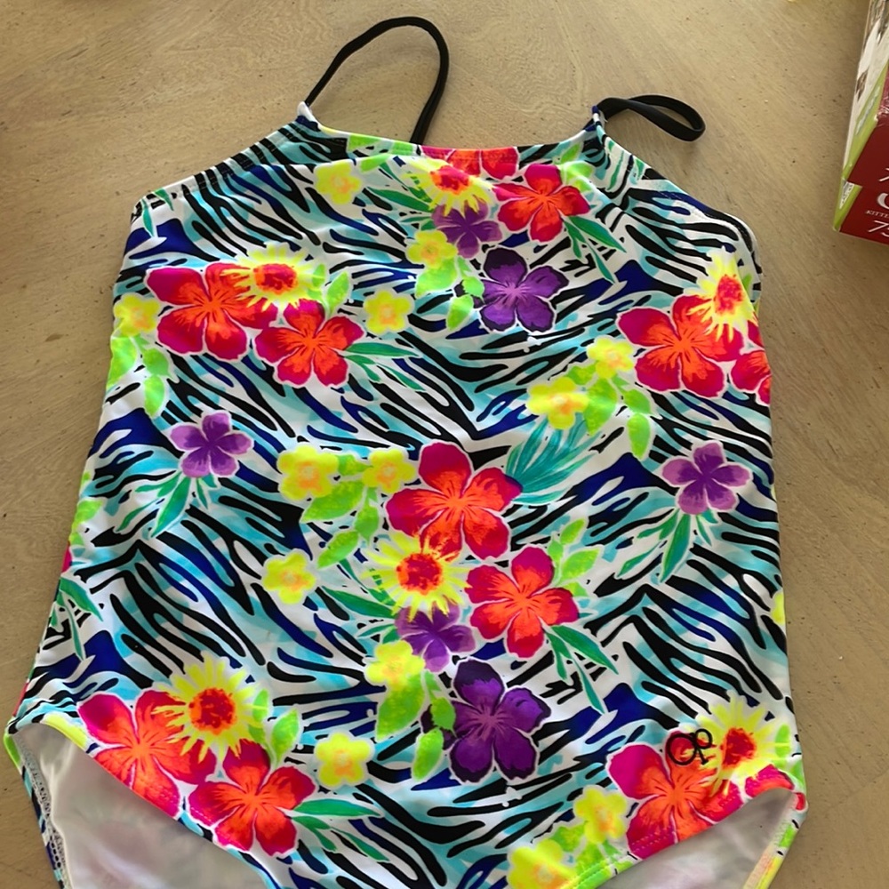 Girls XL one piece swimsuit 12/14